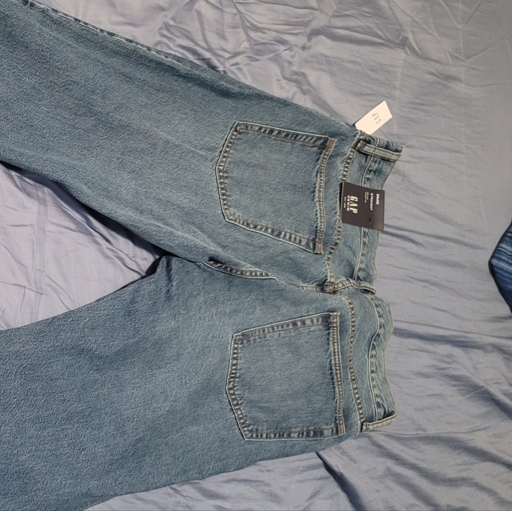 Gap jeans with tag